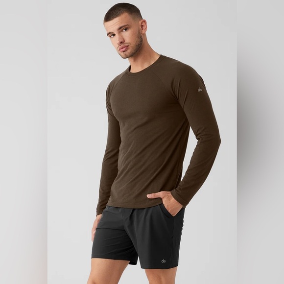ALO Triumph long sleeve tee espresso chocolate brown raglan relaxed crewneck - Picture 1 of 6